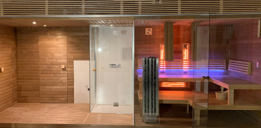 Kombinovaná sauna so sprchou odpočívarňou